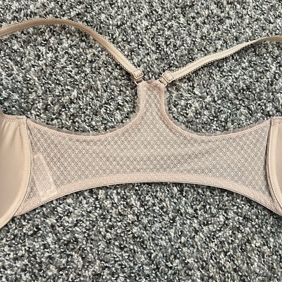 Wacoal Front-close bra 32DDD 32F front-close nude t-back - Picture 4 of 4